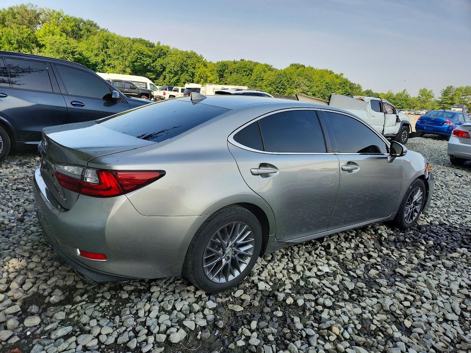 Photo 3 from auction – 2018 LEXUS ES with VIN 58ABK1GG4JU083264