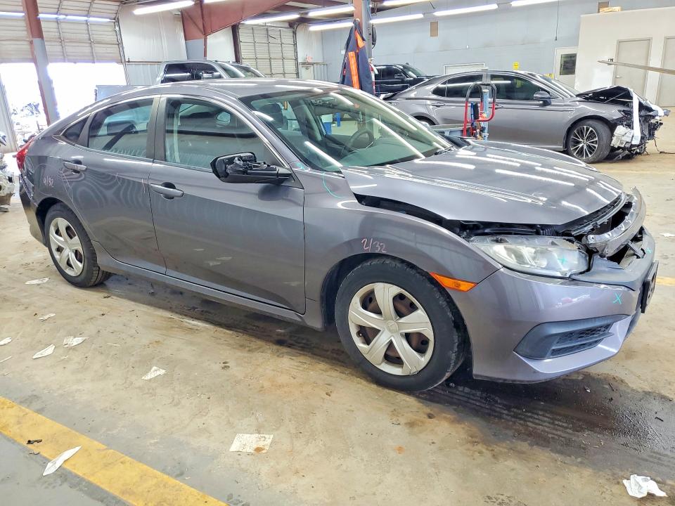 Photo 4 from auction – 2016 HONDA CIVIC with VIN 19XFC2F51GE217509