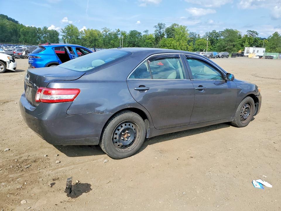 Photo 3 from auction – 2011 TOYOTA CAMRY with VIN 4T4BF3EKXBR152027