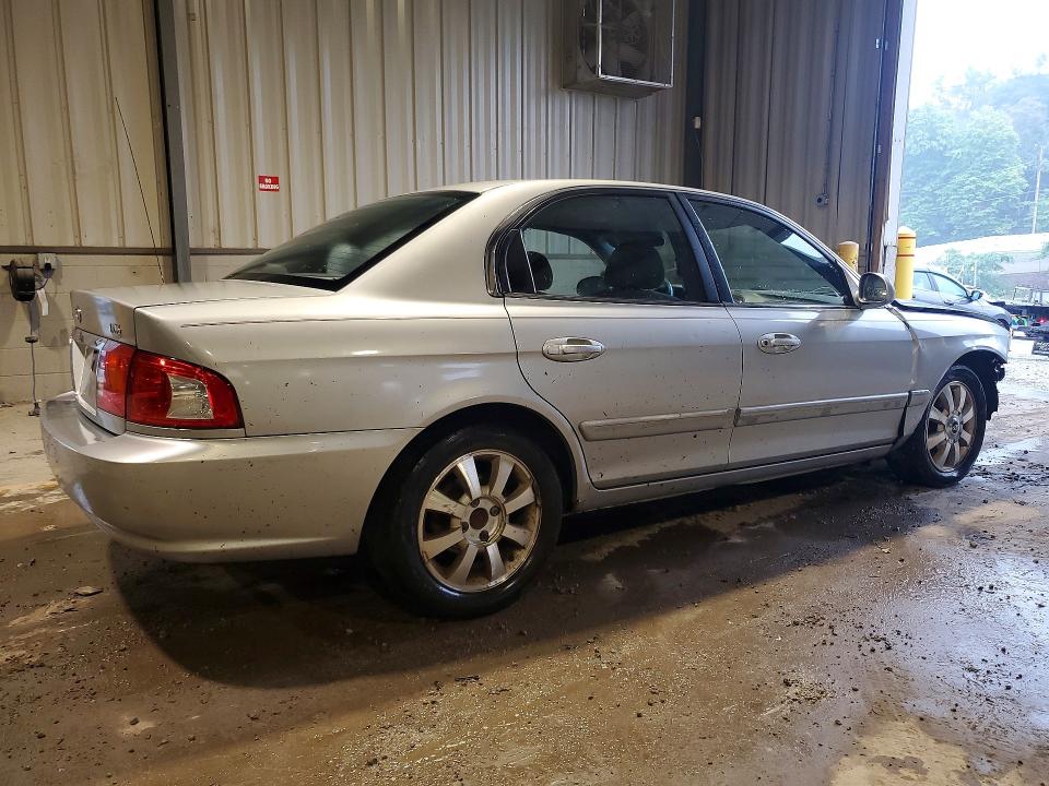 Photo 3 from auction – 2006 KIA OPTIMA with VIN KNAGD128565438825