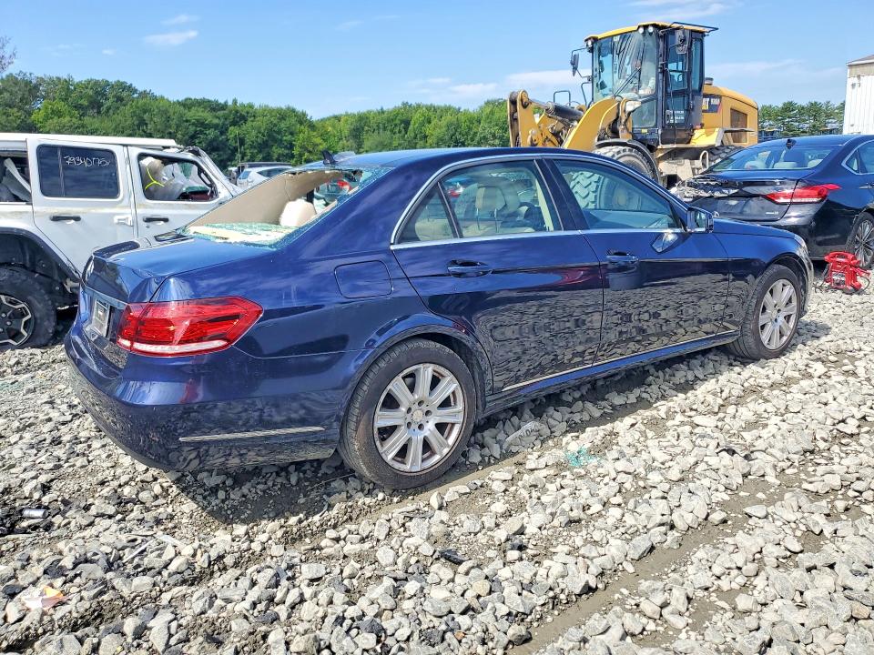 Photo 3 from auction – 2014 MERCEDES-BENZ E with VIN WDDHF5KB6EA971153