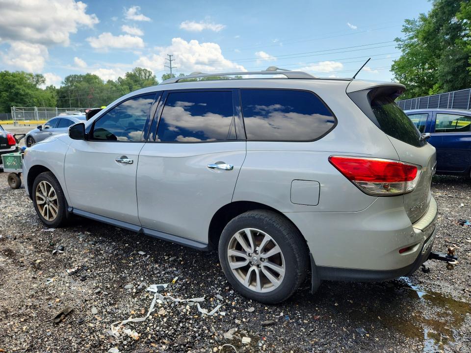 Photo 2 from auction – 2015 NISSAN PATHFINDER with VIN 5N1AR2MM5FC665675