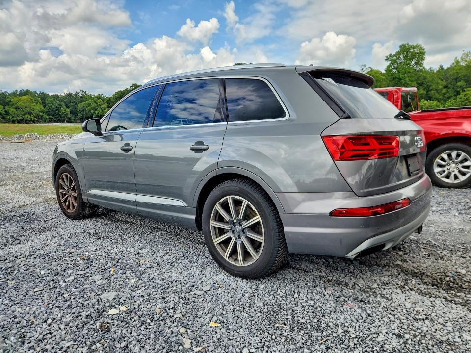 Photo 2 from auction – 2017 AUDI Q7 with VIN WA1AAAF76HD019727