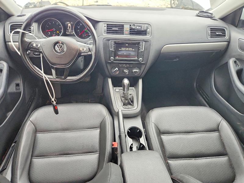 Photo 8 from auction – 2017 VOLKSWAGEN JETTA with VIN 3VWDB7AJ1HM338542