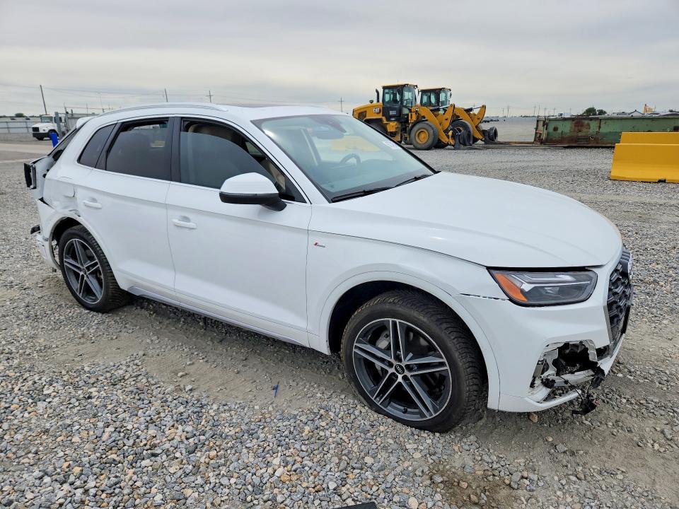 Photo 4 from auction – 2021 AUDI Q5 E with VIN WA1E2AFY5M2073405