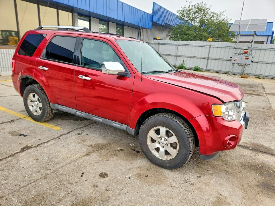 Photo 4 from auction – 2010 FORD ESCAPE with VIN 1FMCU0EG2AKC72882