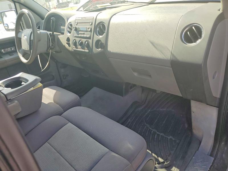 Photo 8 from auction – 2004 FORD F150 with VIN 1FTRF12W24NA38092