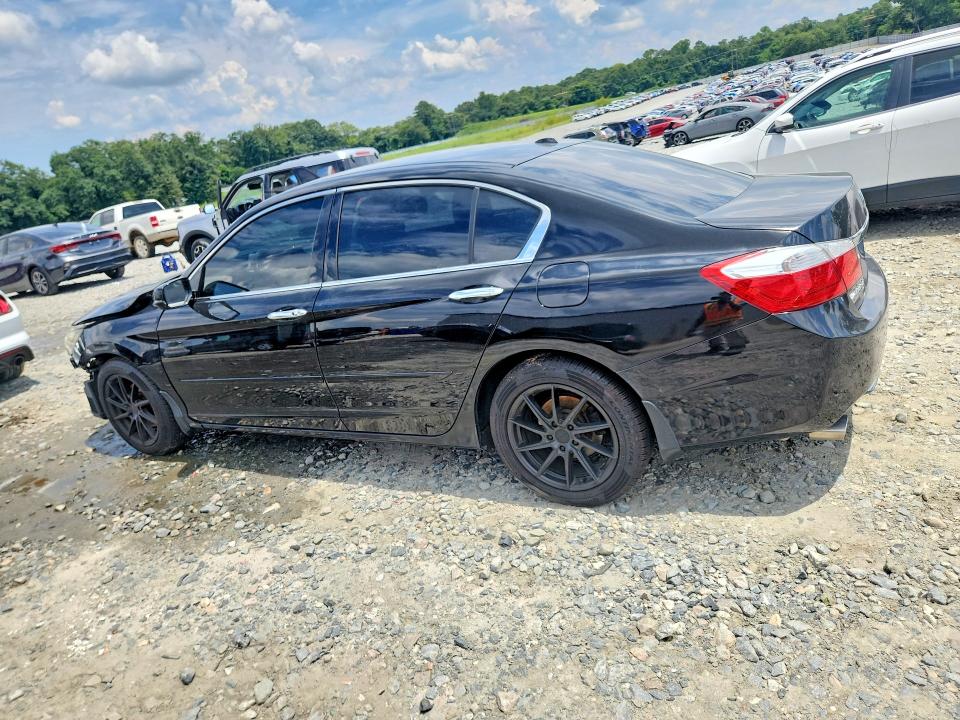 Photo 2 from auction – 2014 HONDA ACCORD with VIN 1HGCR3F87EA036501