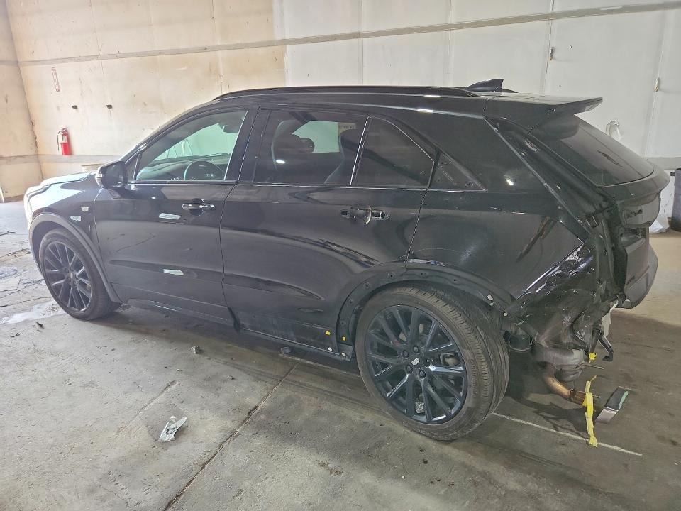 Foto 2 de la subasta – 2023 CADILLAC XT4 con VIN 1GYFZFR47PF176036
