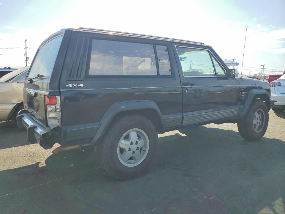 Photo 3 from auction – 1990 JEEP CHEROKEE with VIN 1J4FJ57L0LL286627