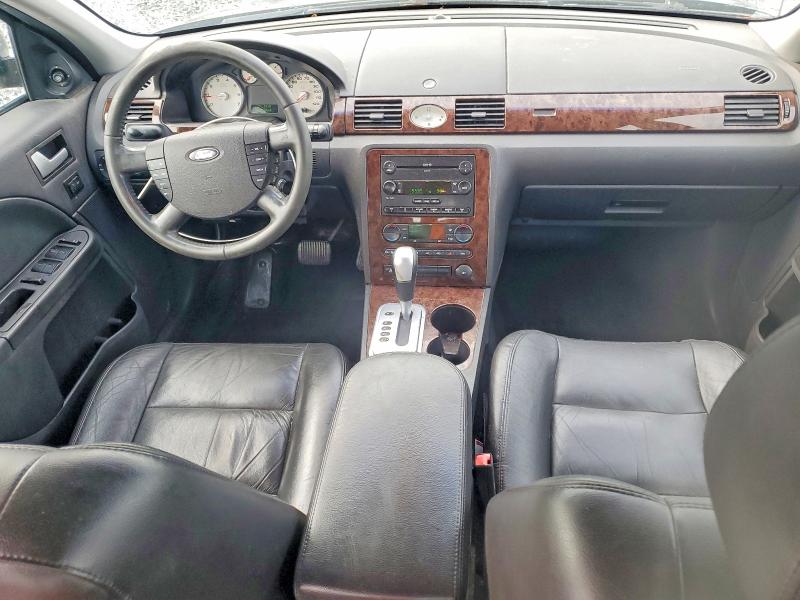Photo 8 from auction – 2006 FORD FIVE HUNDRED with VIN 1FAFP25116G131477