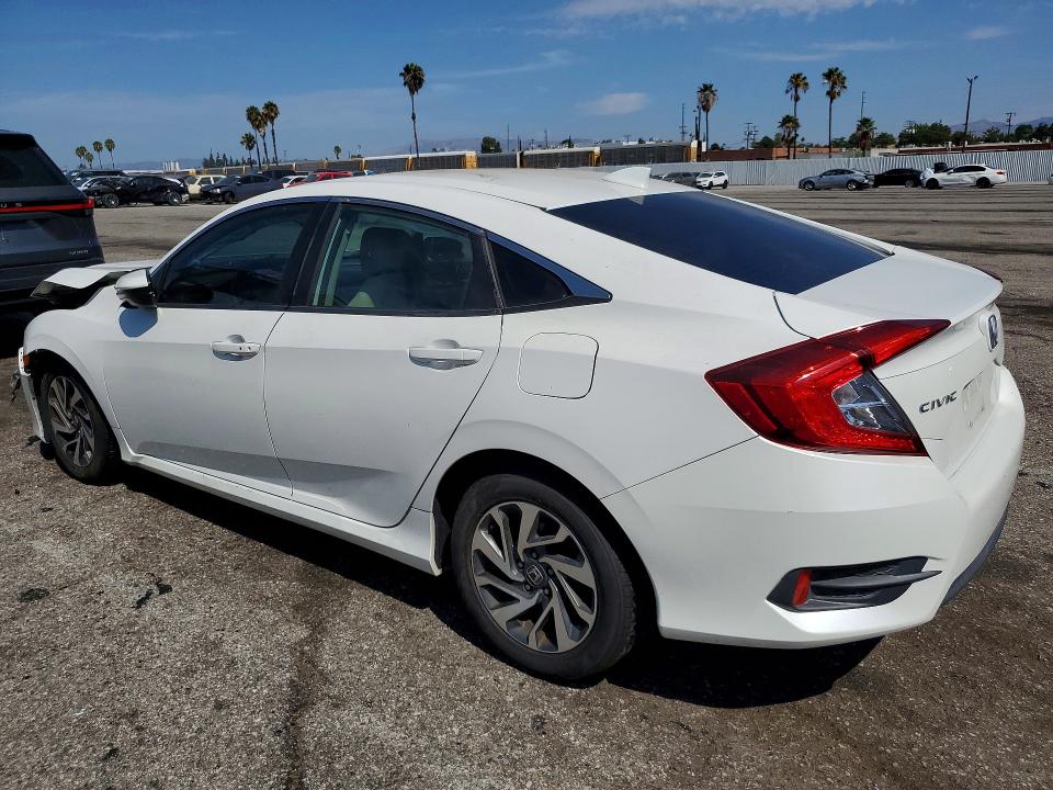 Photo 2 from auction – 2018 HONDA CIVIC with VIN 19XFC2F77JE209827