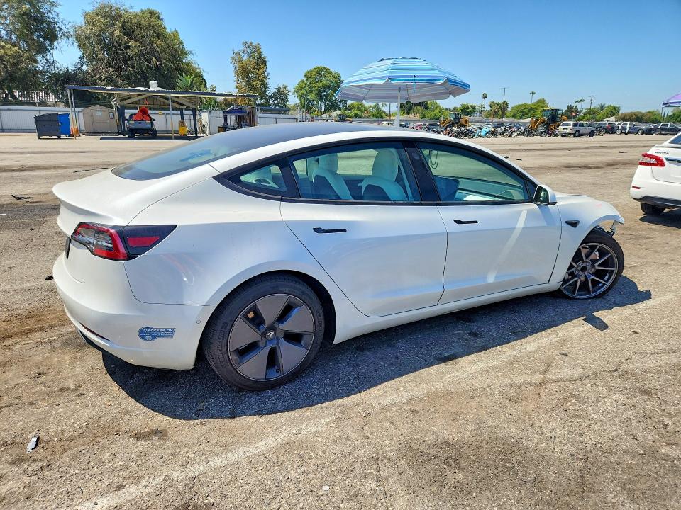 صورة رقم 3 من المزاد - 2021 TESLA MODEL 3 مع VIN 5YJ3E1EA3MF995127
