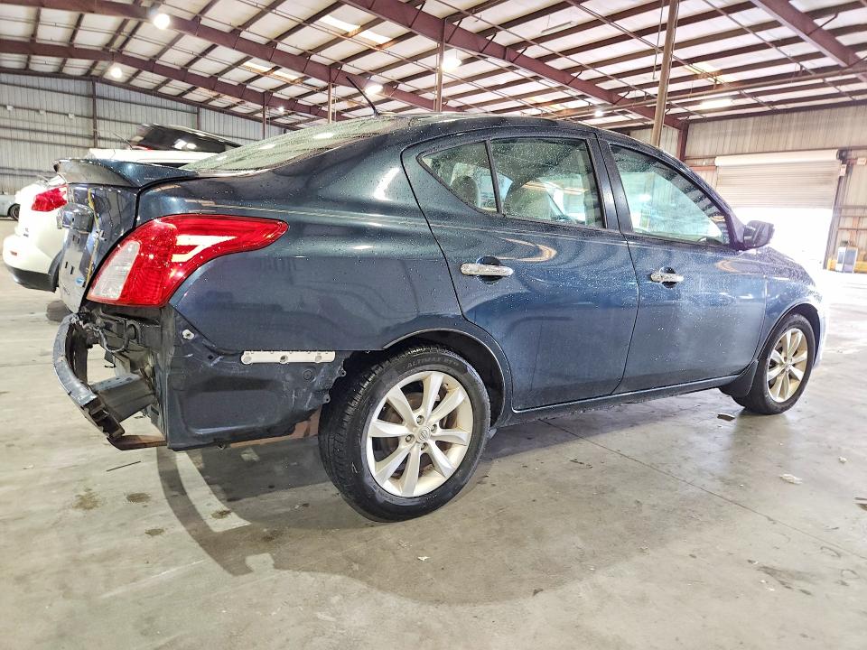 Photo 3 from auction – 2015 NISSAN VERSA with VIN 3N1CN7APXFL831345