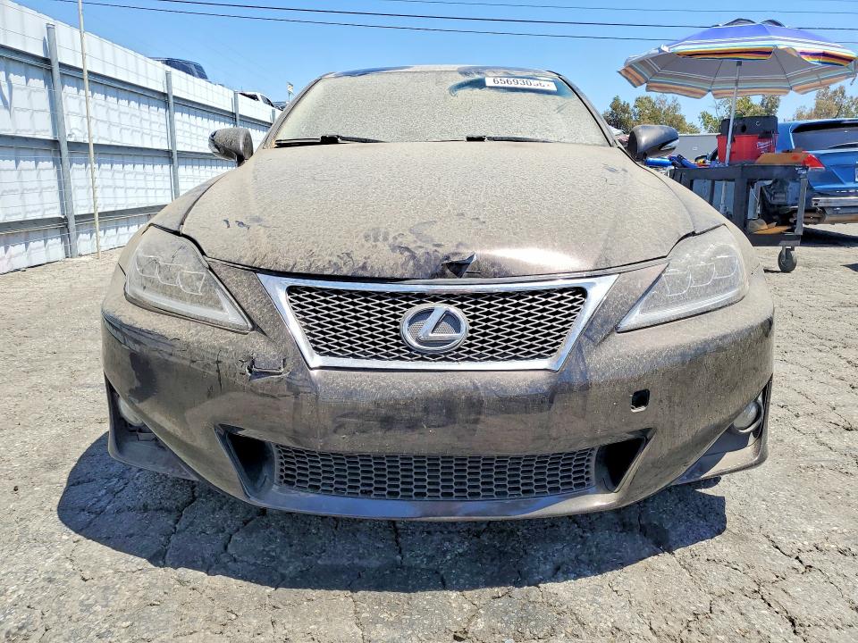 Photo 5 from auction – 2012 LEXUS IS with VIN JTHBF5C26C5159631