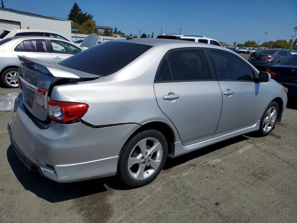 Photo 3 from auction – 2011 TOYOTA COROLLA with VIN 2T1BU4EE1BC536327