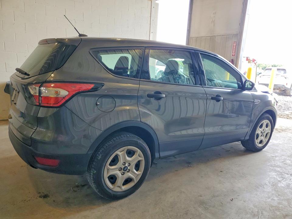 Photo 3 from auction – 2018 FORD ESCAPE with VIN 1FMCU0F77JUB72912