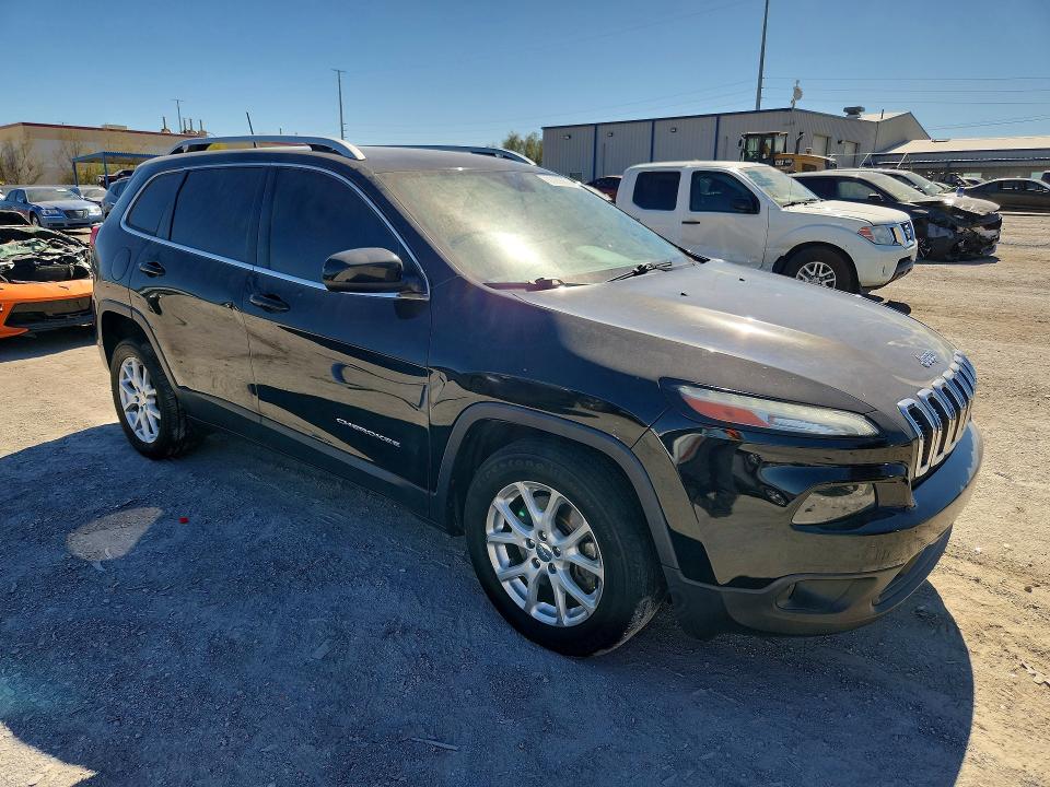 Foto 4 de la subasta – 2017 JEEP CHEROKEE con VIN 1C4PJLCB5HW662837