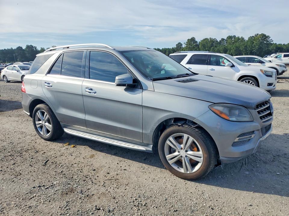 Photo 4 from auction – 2014 MERCEDES-BENZ ML with VIN 4JGDA5JB0EA290863