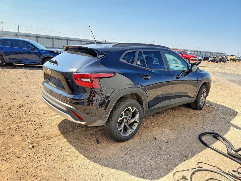 Photo 3 from auction – 2026 CHEVROLET TRAX with VIN KL77LHEP5TC145433