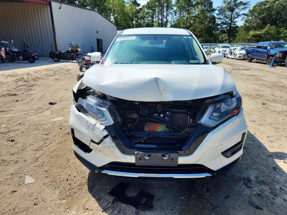 Photo 5 from auction – 2017 NISSAN ROGUE with VIN JN8AT2MVXHW026406