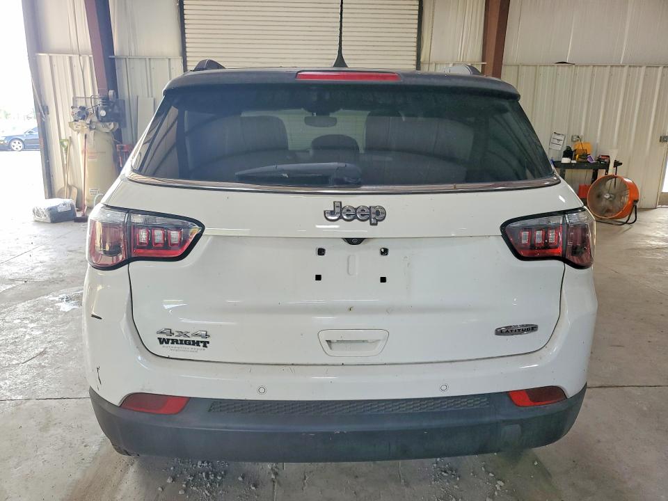 Photo 6 from auction – 2017 JEEP COMPASS with VIN 3C4NJDBB3HT664543