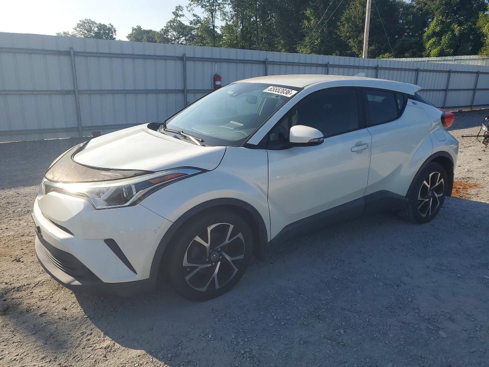 TOYOTA C-HR 2018 with VIN JTNKHMBX6J1004595 - Photo from auction