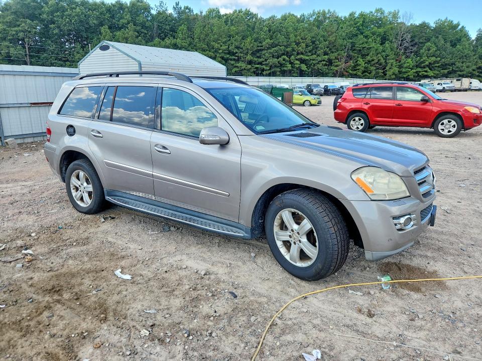 Photo 4 from auction – 2007 MERCEDES-BENZ GL with VIN 4JGBF71E27A279378