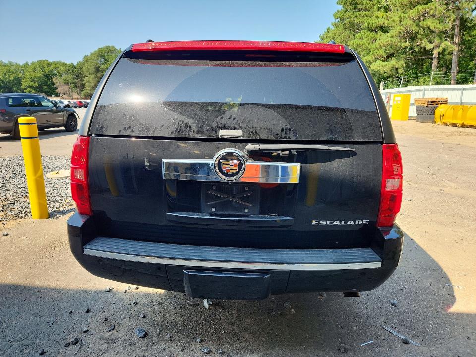 Photo 6 from auction – 2014 CADILLAC ESCALADE with VIN 1GYS4HEF9ER231291