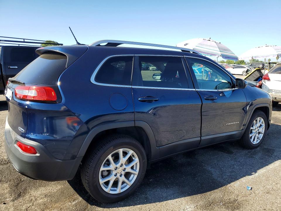 صورة رقم 3 من المزاد - 2018 JEEP CHEROKEE مع VIN 1C4PJLCB7JD563468
