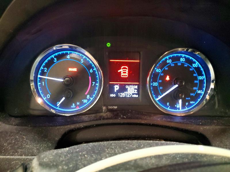 Photo 9 from auction – 2018 TOYOTA COROLLA with VIN 5YFBURHE3JP768063