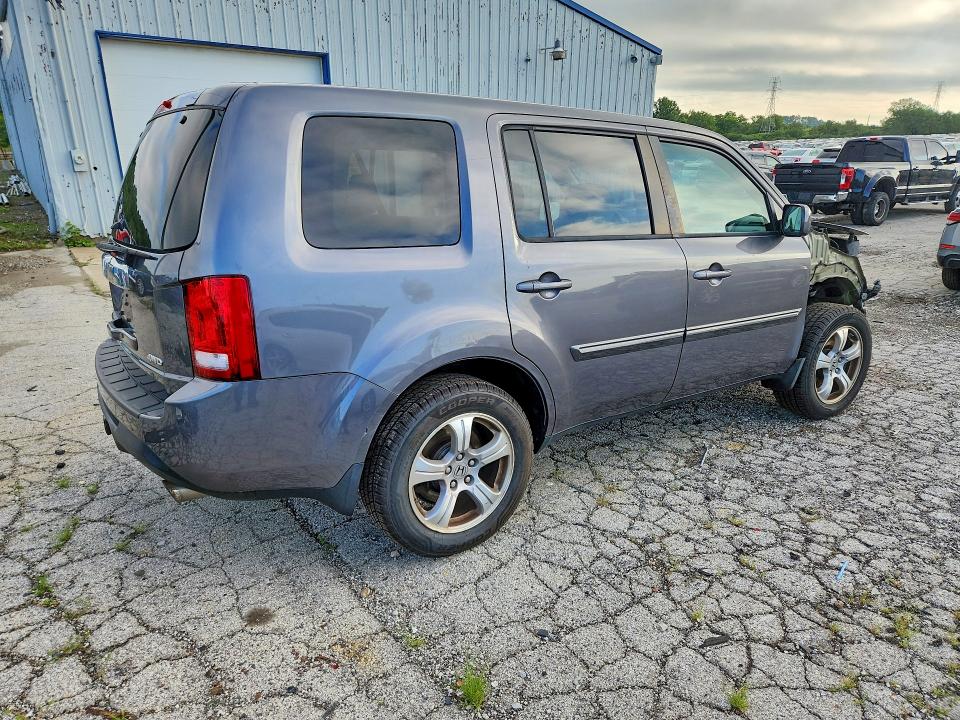 Photo 3 from auction – 2014 HONDA PILOT with VIN 5FNYF4H41EB005684