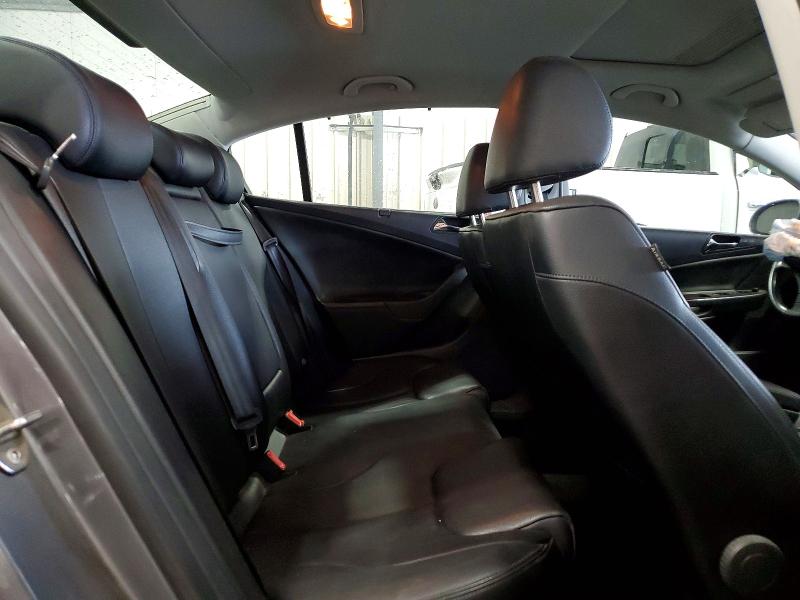 Photo 10 from auction – 2008 VOLKSWAGEN PASSAT with VIN WVWAK73C28P082118