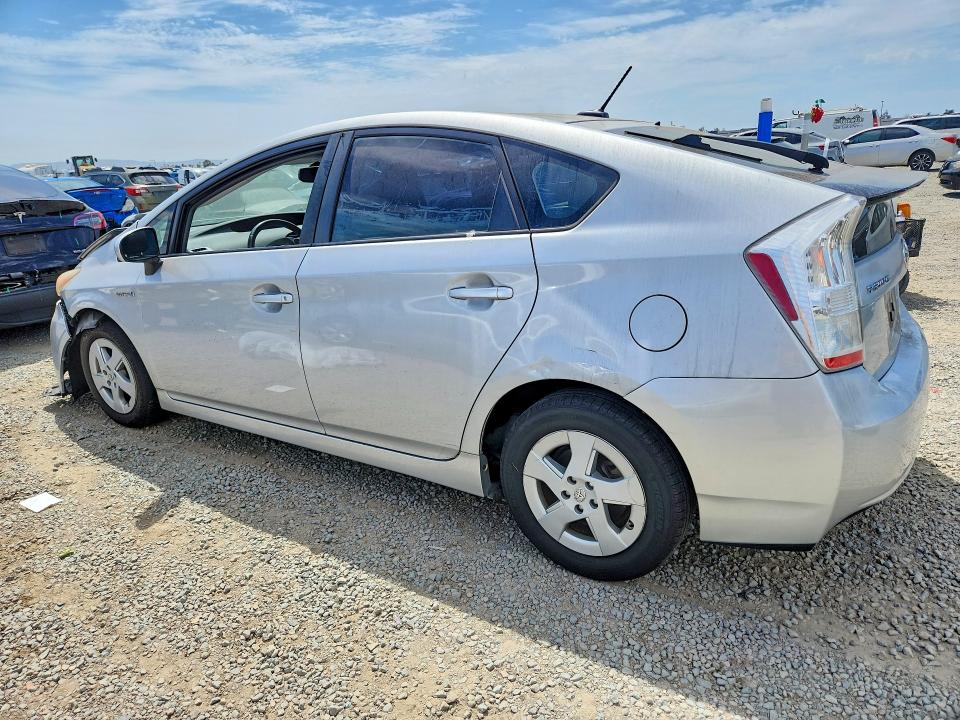 Photo 2 from auction – 2010 TOYOTA PRIUS with VIN JTDKN3DU2A0030613