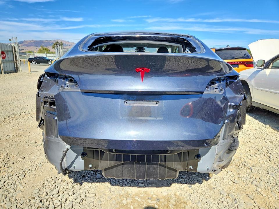 Photo 6 from auction – 2025 TESLA MODEL Y with VIN 7SAYGDED1SF276373