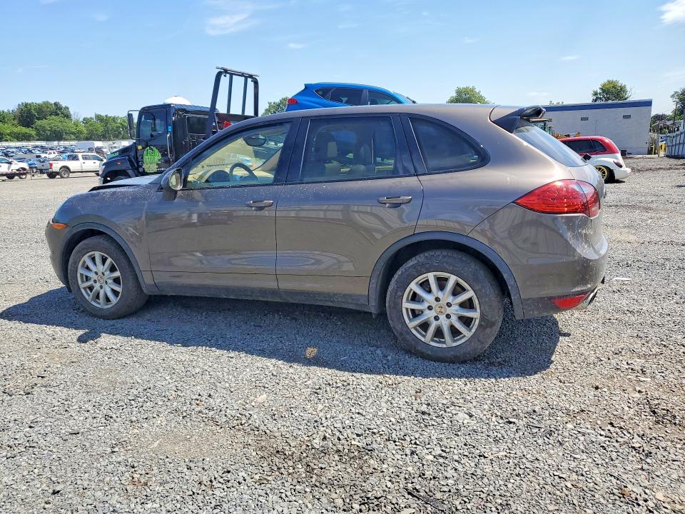 Photo 2 from auction – 2012 PORSCHE CAYENNE with VIN WP1AA2A25CLA08688