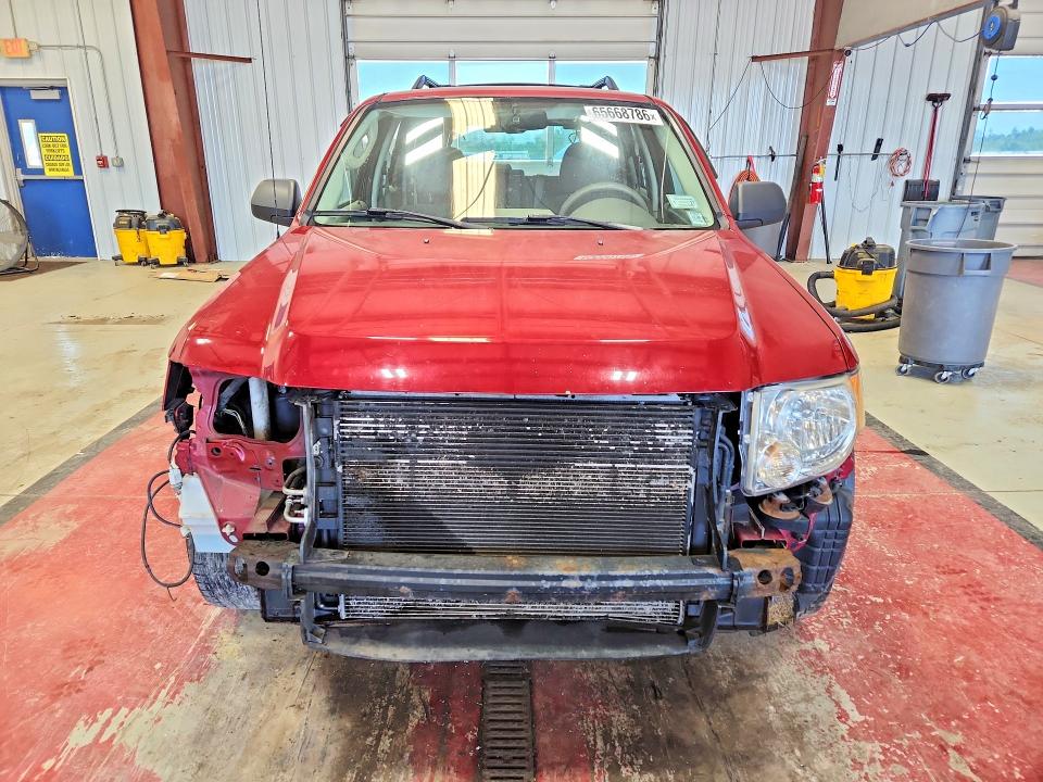 Photo 5 from auction – 2010 FORD ESCAPE with VIN 1FMCU9C77AKB77063