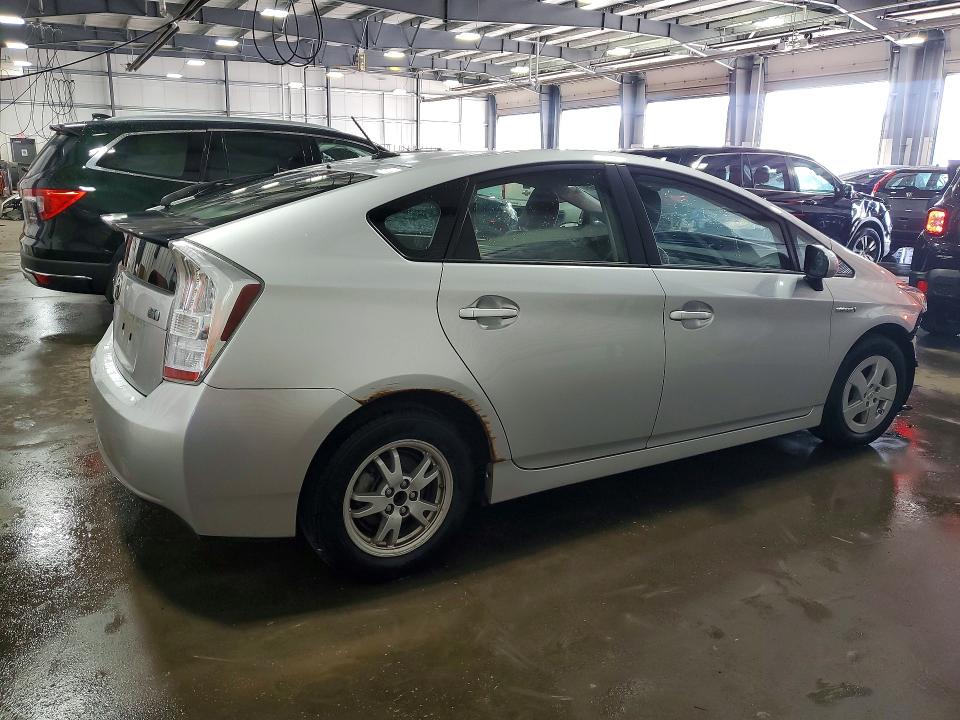 Photo 3 from auction – 2010 TOYOTA PRIUS with VIN JTDKN3DU3A5227731