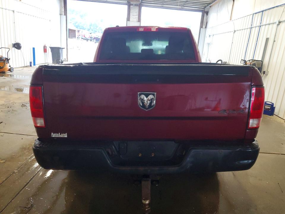 Снимка 6 от търг – 2018 RAM 1500 с VIN 1C6RR7FG9JS126395