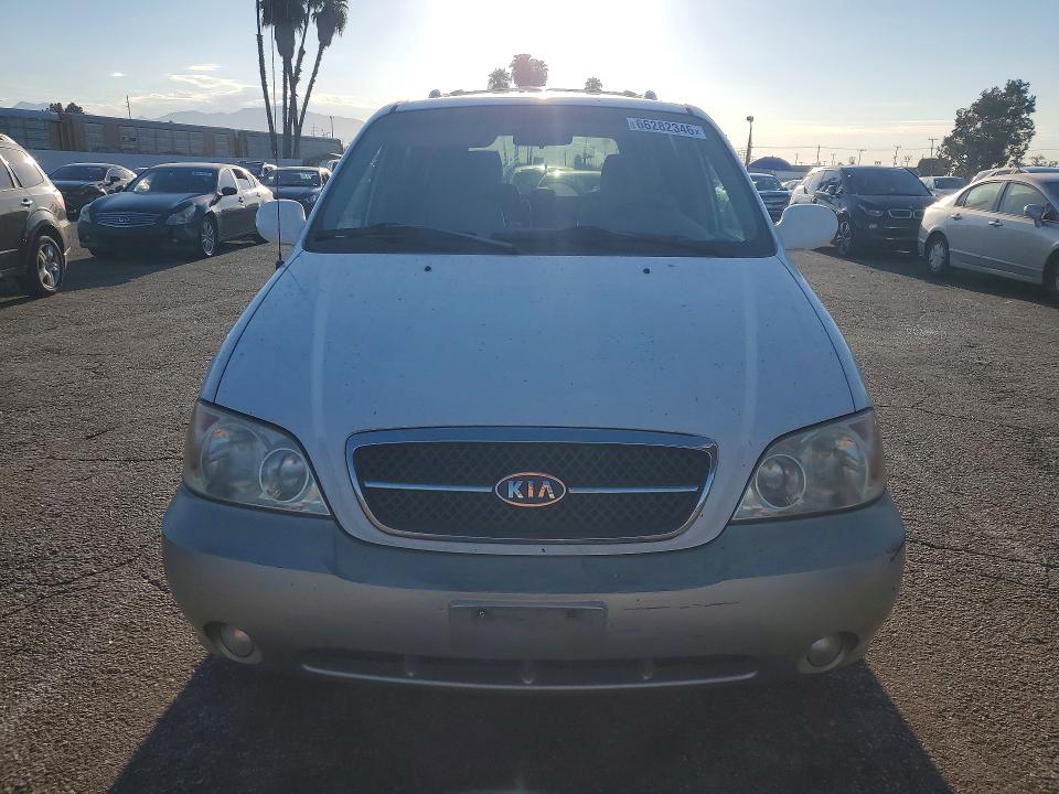 Photo 5 from auction – 2005 KIA SEDONA with VIN KNDUP132656621151