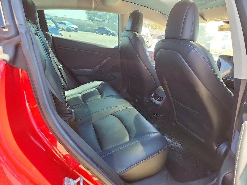 Photo 10 from auction – 2018 TESLA MODEL 3 with VIN 5YJ3E1EA9JF024371