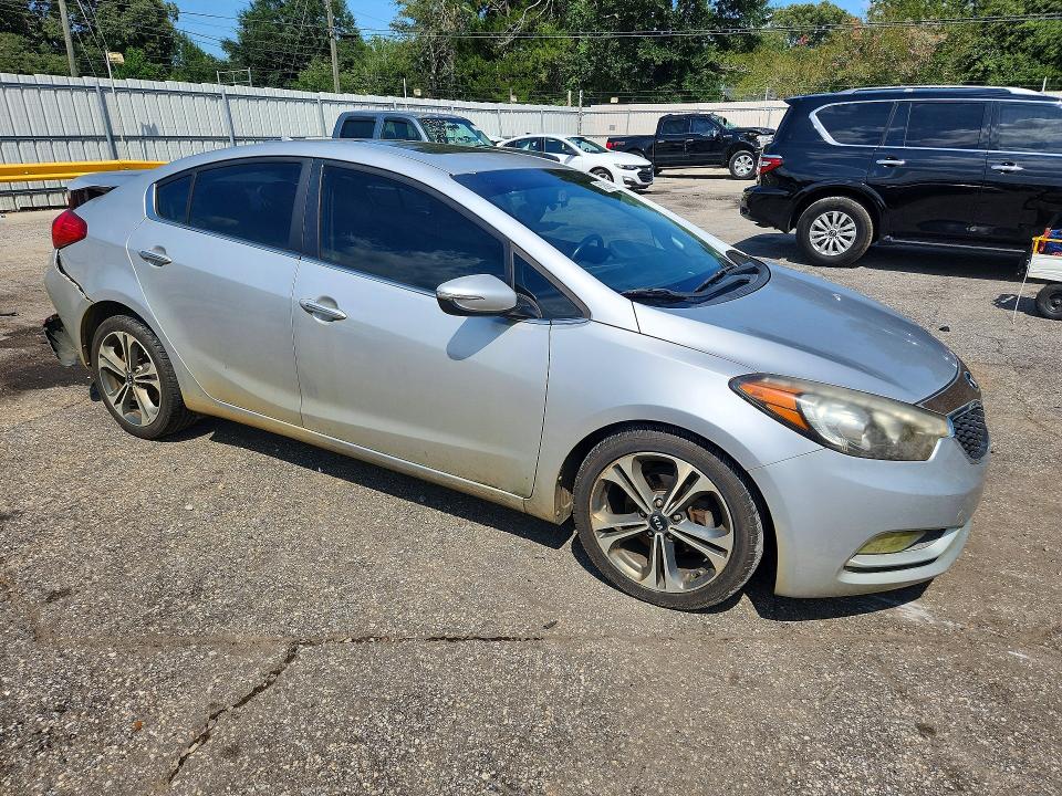 Photo 4 from auction – 2015 KIA FORTE with VIN KNAFZ4A81F5380115