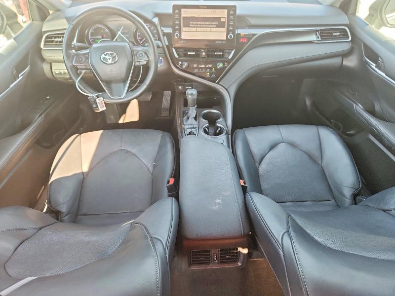Photo 8 from auction – 2022 TOYOTA CAMRY with VIN 4T1K31AK0NU036787