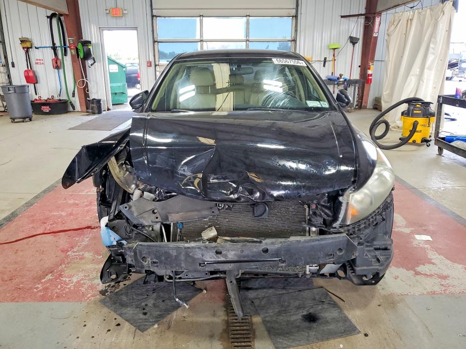 Photo 5 from auction – 2011 HONDA ACCORD with VIN 1HGCP2F64BA093734
