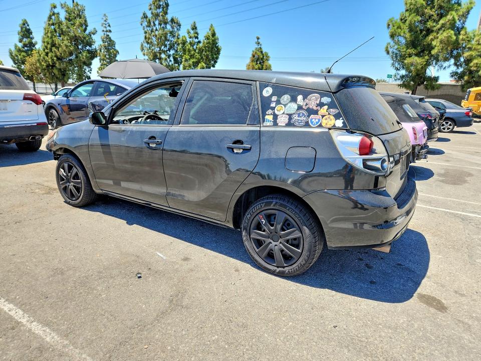 Photo 2 from auction – 2005 TOYOTA MATRIX with VIN 2T1KR32E35C422236