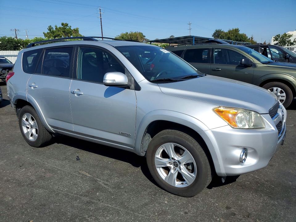 Photo 4 from auction – 2009 TOYOTA RAV4 with VIN JTMZK31V39D002831