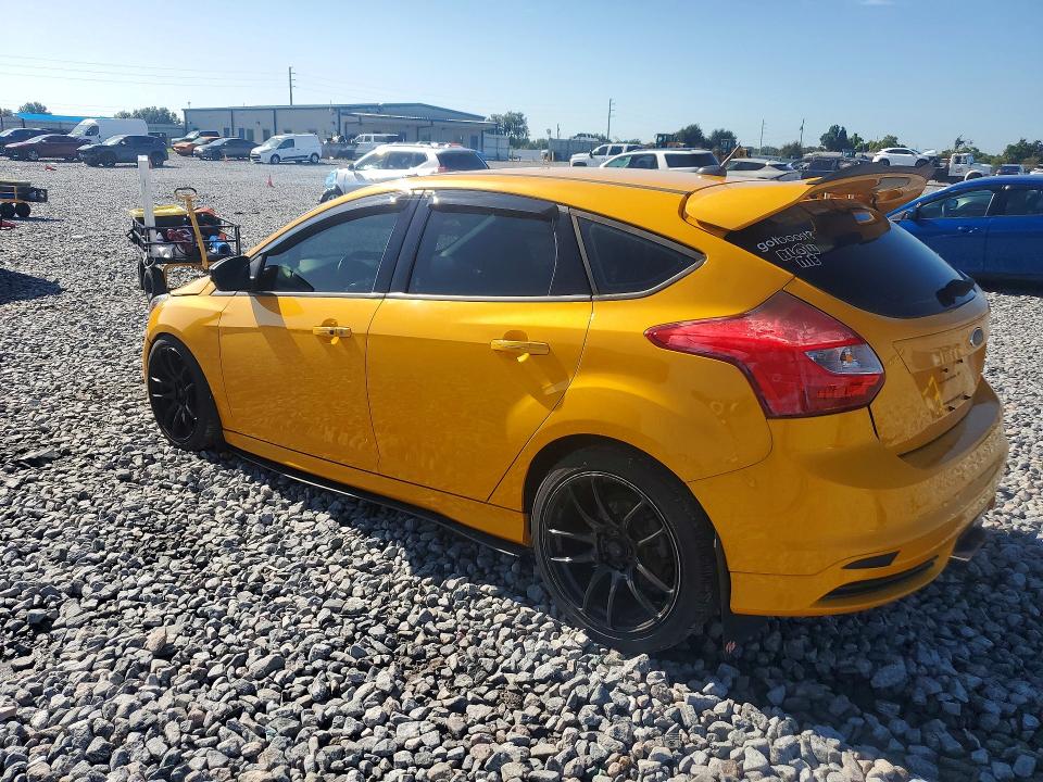Photo 2 from auction – 2013 FORD FOCUS with VIN 1FADP3L91DL185839