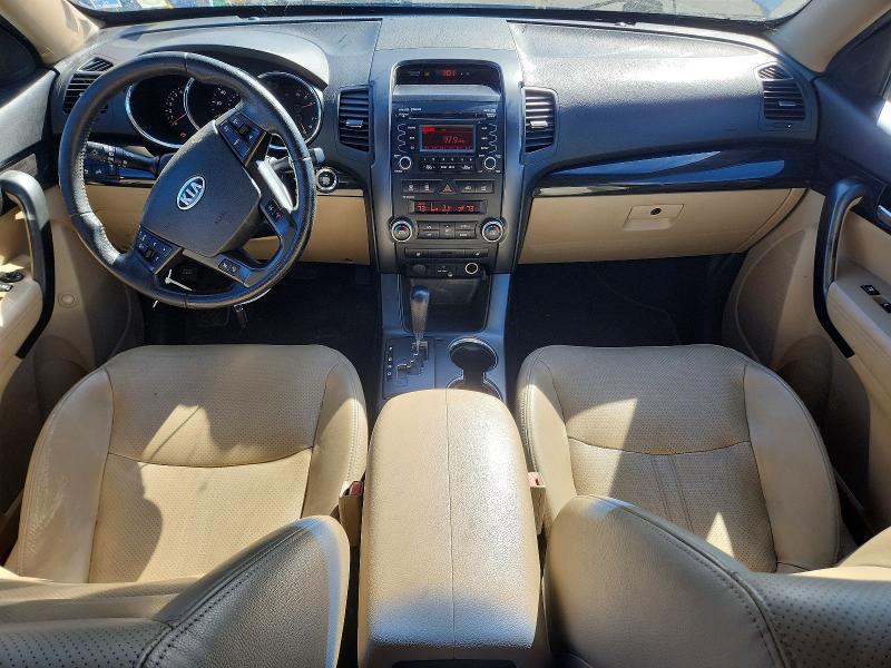 Photo 8 from auction – 2011 KIA SORENTO with VIN 5XYKUDA25BG033366