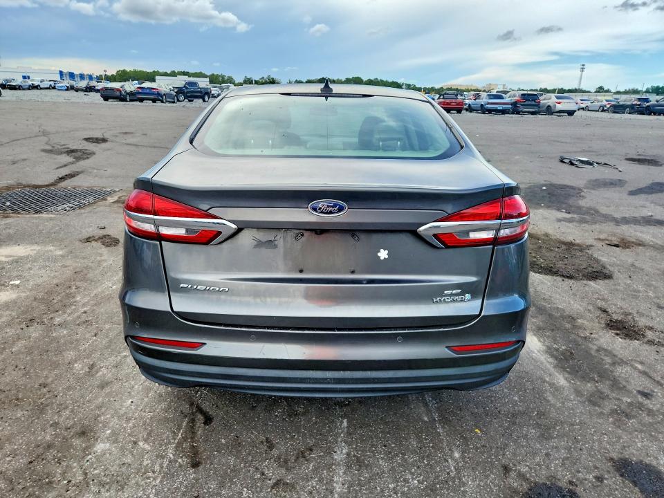 Photo 6 from auction – 2019 FORD FUSION with VIN 3FA6P0LU3KR225493