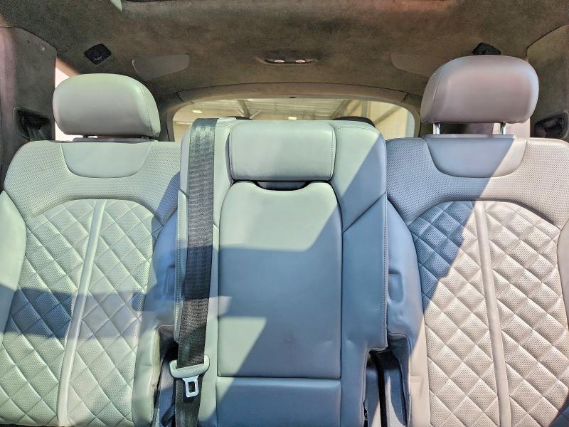 Снимка 10 от търг – 2021 AUDI SQ7 с VIN WA1VWBF7XMD010516